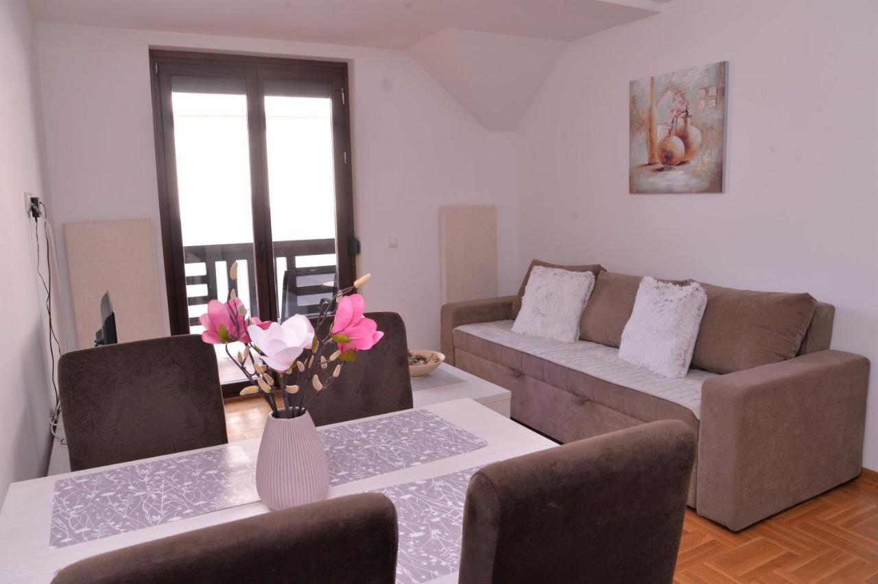 Sloboda Apartment *